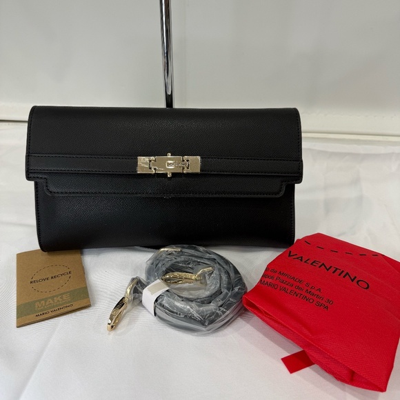 Valentino by Mario black clutch/crossbody - Picture 1 of 3